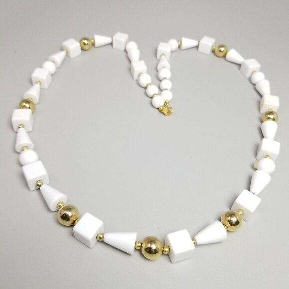 Vintage Trifari White and Gold Tone Long Plastic Beaded Necklace, Funky Shapes - Picture 8 of 8